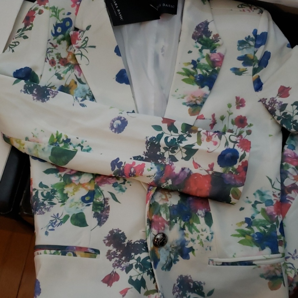 Zara floral blazer